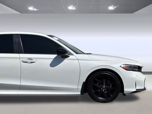 Used 2025 Honda Civic Sport image 33