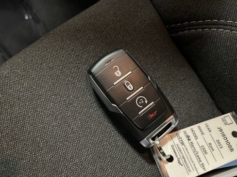 Used 2023 RAM 1500 Big Horn image 29