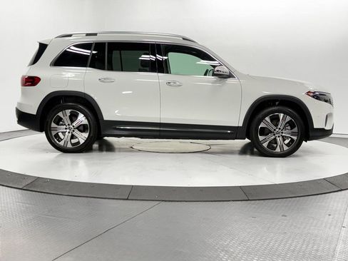 Certified 2024 Mercedes-Benz EQB 350 4MATIC SUV image 31