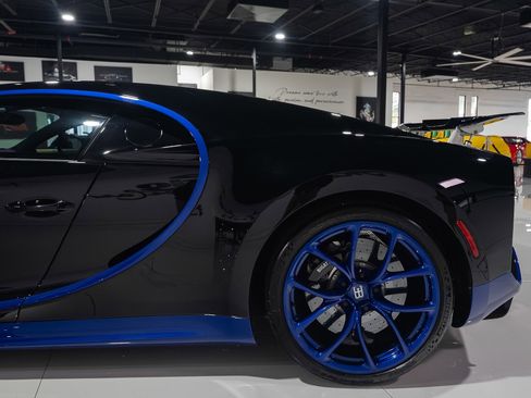 Used 2018 Bugatti Chiron image 39