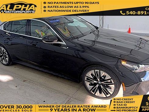 Used 2025 BMW 530i xDrive w/ Premium Package image 1
