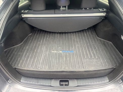 Used 2020 Toyota Prius Prime LE image 50