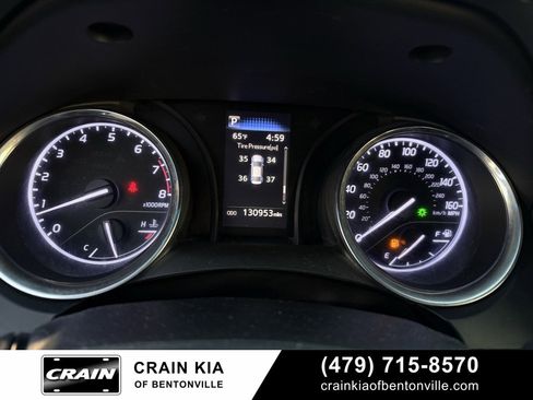 Used 2019 Toyota Camry SE image 14