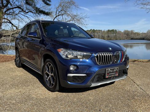 Used 2018 BMW X1 sDrive28i w/ Convenience Package image 1