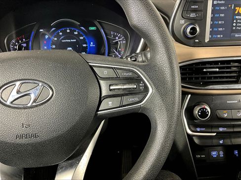 Used 2019 Hyundai Santa Fe SEL FWD image 12
