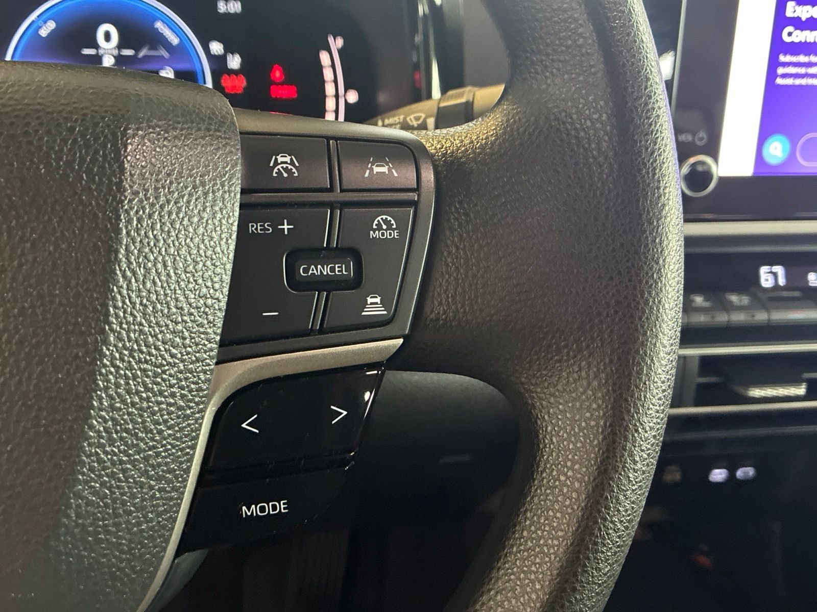 Used 2025 Toyota Camry LE FWD image 20