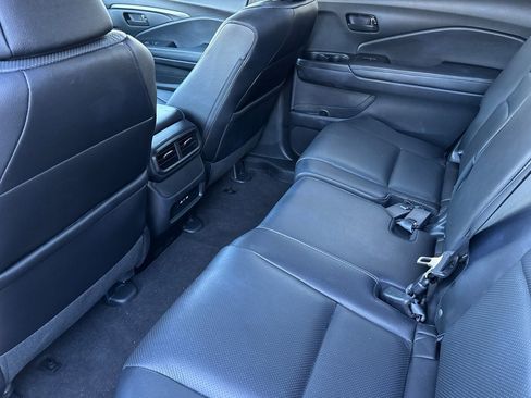 Used 2024 Honda Passport EX-L image 25