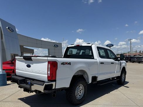 New 2026 Ford F250 XL w/ XL Off-Road Package AWD/4WD image 4
