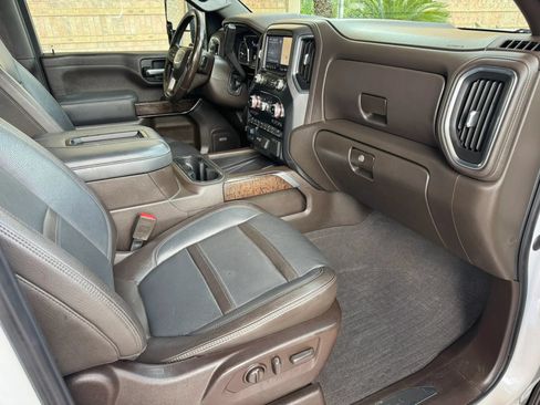 Used 2020 GMC Sierra 2500 Denali w/ Denali Ultimate Package AWD/4WD image 29