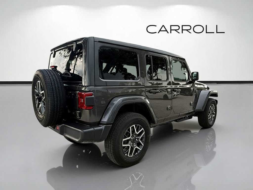 Used 2026 Jeep Wrangler Unlimited Sahara AWD/4WD image 3