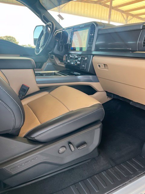 Used 2025 Ford F250 Lariat w/ Chrome Package AWD/4WD image 13
