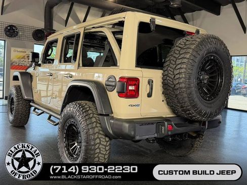 Used 2022 Jeep Wrangler Unlimited Rubicon 4xe w/ Steel Bumper Group AWD/4WD image 21