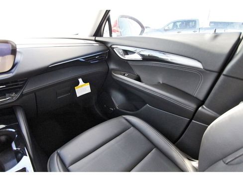 New 2025 Buick Envision Preferred image 12