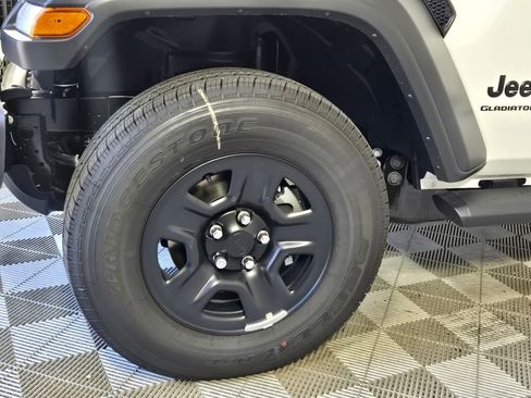 New 2026 Jeep Gladiator Sport image 5