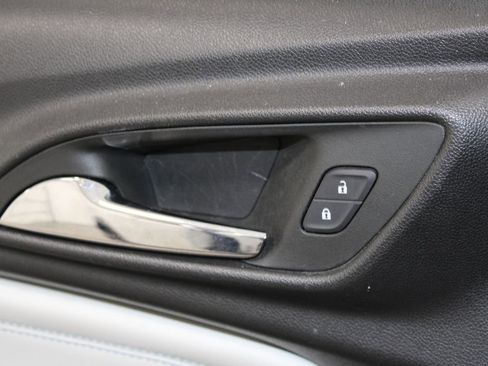 Used 2024 Chevrolet Trax LT image 21