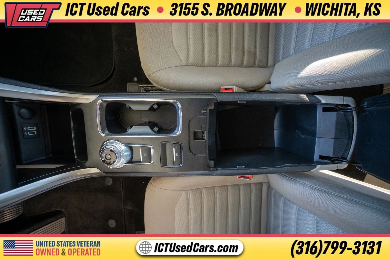 Used 2019 Ford Fusion SE FWD image 21