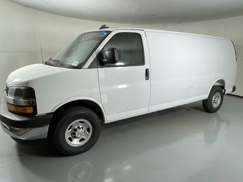 New 2025 Chevrolet Express 3500 Extended w/ Driver Convenience Package RWD image 4