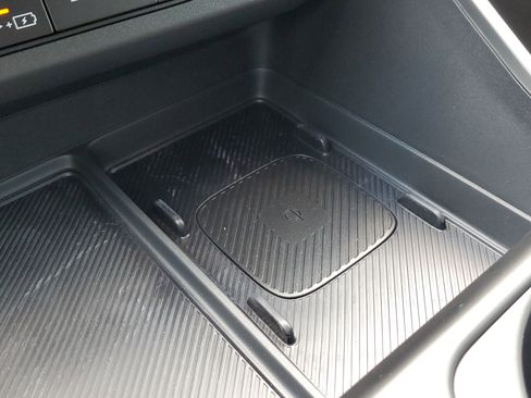 New 2025 Kia Carnival EX image 29