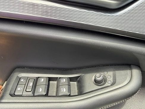 Used 2023 Jeep Grand Cherokee L Laredo AWD/4WD image 8