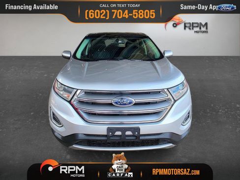 Used 2018 Ford Edge Titanium w/ Equipment Group 301A FWD image 2