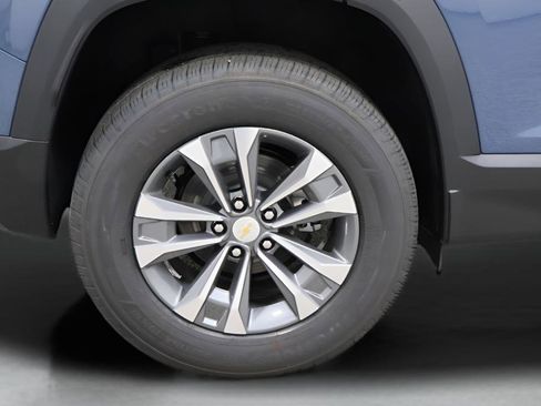 New 2026 Chevrolet Equinox LT FWD image 36