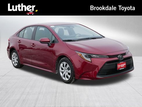 Certified 2025 Toyota Corolla LE image 1