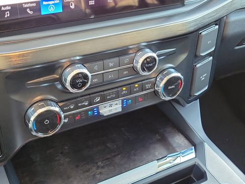 Used 2024 Ford F250 Lariat w/ Lariat Ultimate Package image 18