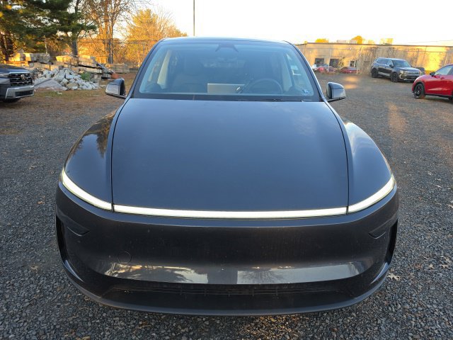 Used 2026 Tesla Model Y Long Range AWD/4WD image 2