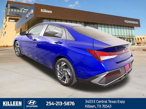 Used 2025 Hyundai Elantra Sport image 6