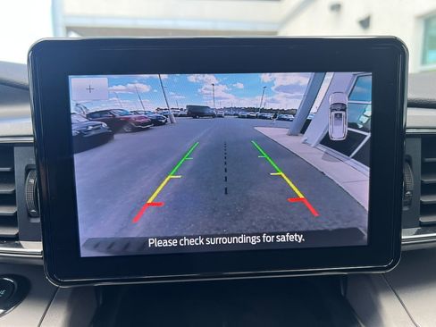 Used 2023 Ford Explorer XLT w/ Equipment Group 202A image 21