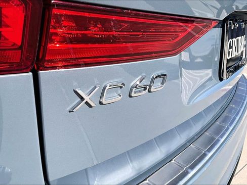 Certified 2023 Volvo XC60 B5 Ultimate image 42