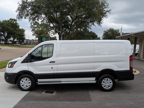 Used 2025 Ford Transit 250 Low Roof w/ Exterior Upgrade Package RWD image 8