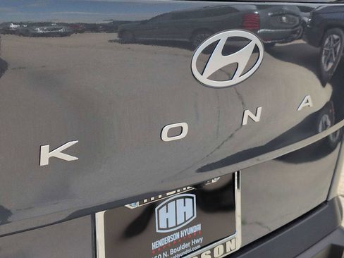 Certified 2025 Hyundai Kona SEL image 13