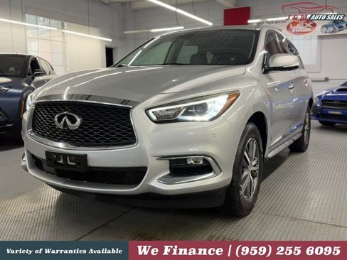 Used 2018 INFINITI QX60 Luxe w/ Premium Plus Package AWD/4WD image 2
