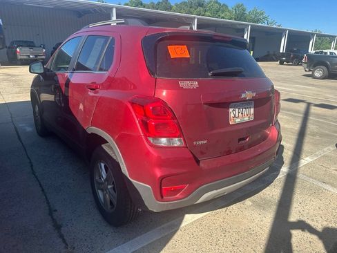 Used 2019 Chevrolet Trax LT FWD image 4