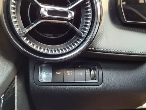 Used 2026 Chevrolet Equinox LT AWD/4WD image 12