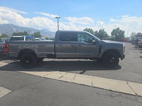 Used 2026 Ford F350 Lariat w/ Black Appearance Package AWD/4WD image 4