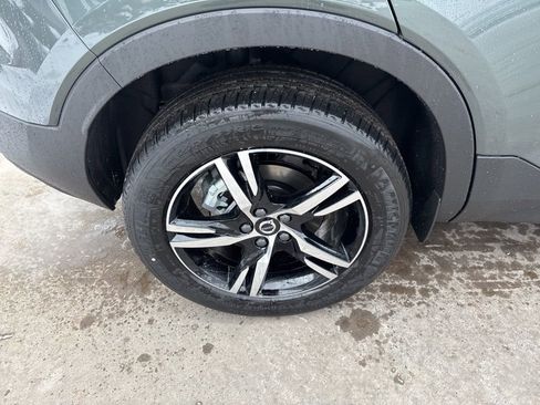 New 2026 Volvo XC40 B5 Core w/ Climate Package AWD/4WD image 14