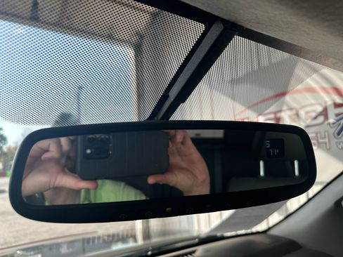 Used 2013 Nissan Frontier SL image 53