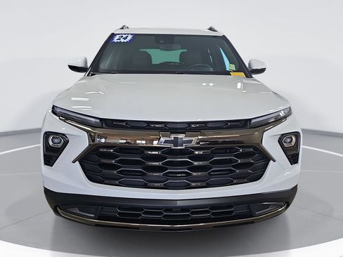 Used 2024 Chevrolet TrailBlazer ACTIV w/ Driver Confidence Package AWD/4WD image 10