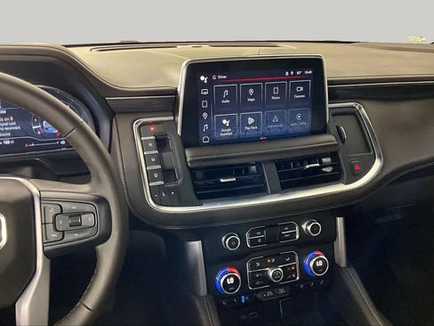 Certified 2023 GMC Yukon XL SLT w/ SLT Premium Package AWD/4WD image 7