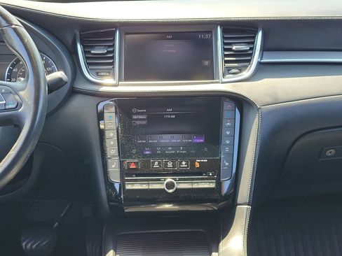 Used 2021 INFINITI QX50 Luxe FWD image 19