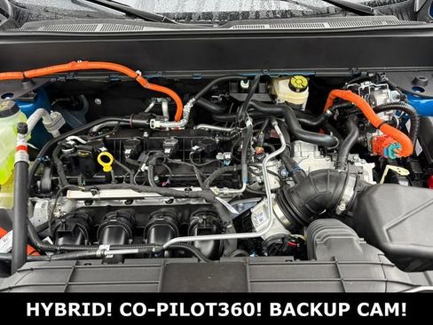 New 2025 Ford Maverick XLT image 32