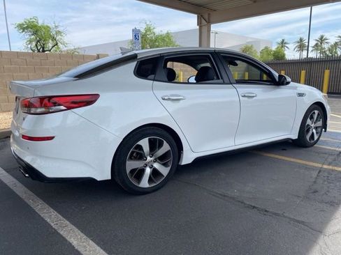 Used 2020 Kia Optima S FWD image 3