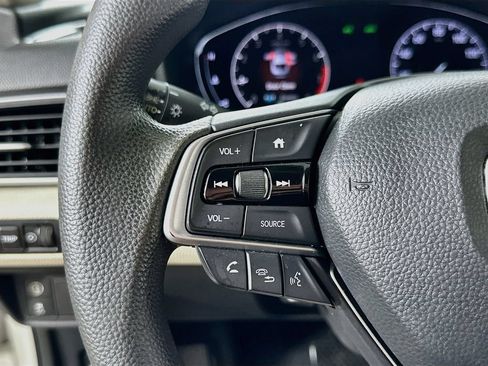Used 2019 Honda Accord LX image 22
