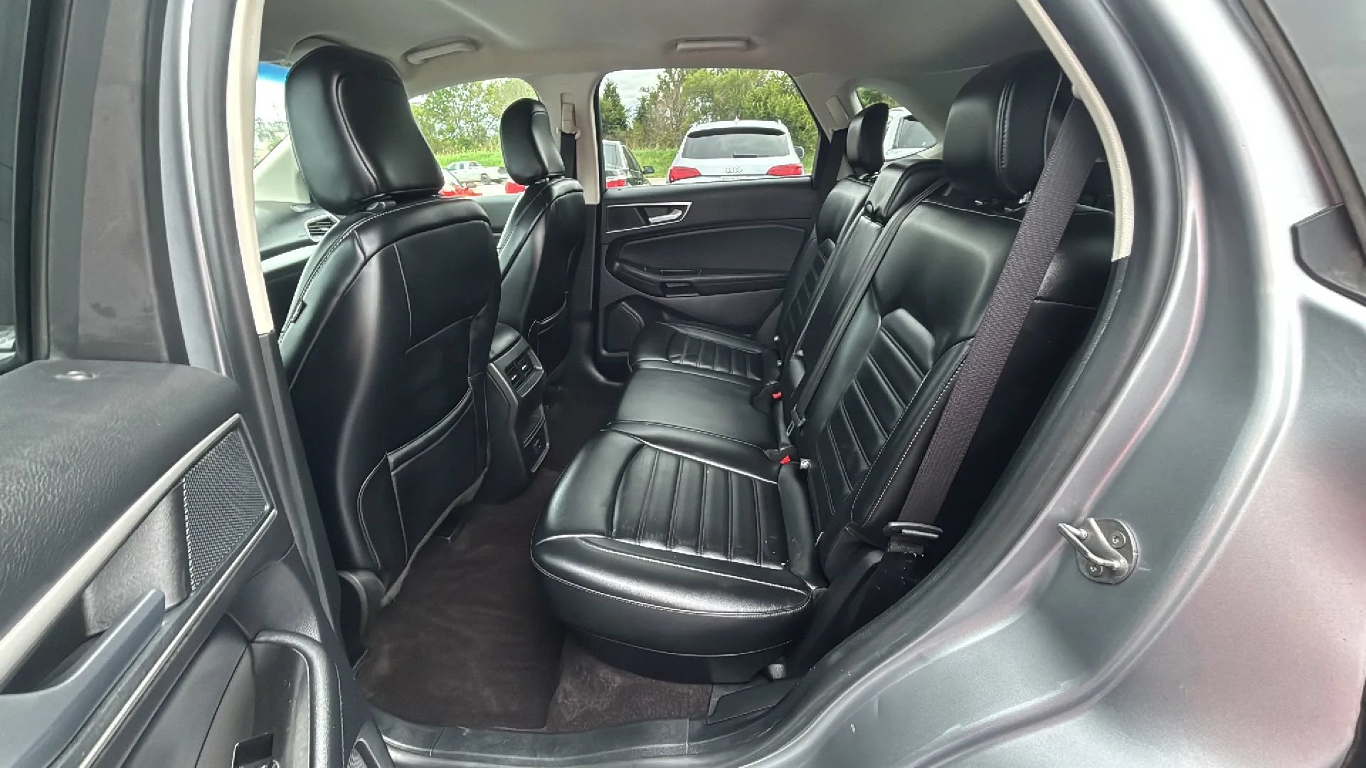 Used 2020 Ford Edge SEL FWD image 27