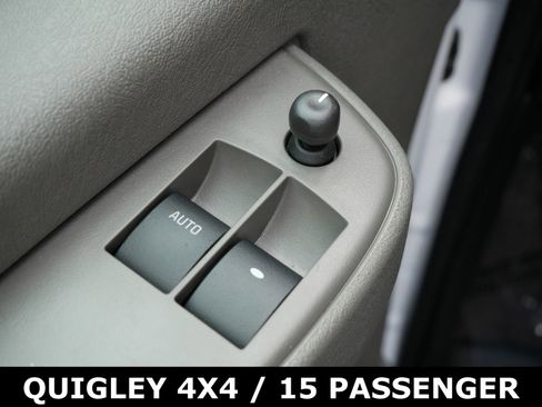 Used 2024 Chevrolet Express 3500 LT w/ LT Preferred Equipment Group image 14