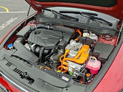Certified 2025 Hyundai Sonata Limited FWD image 28