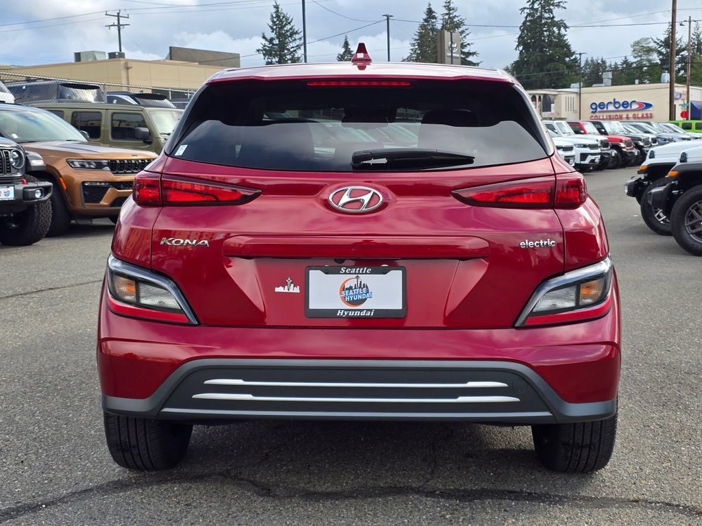 Used 2023 Hyundai Kona SE FWD image 6