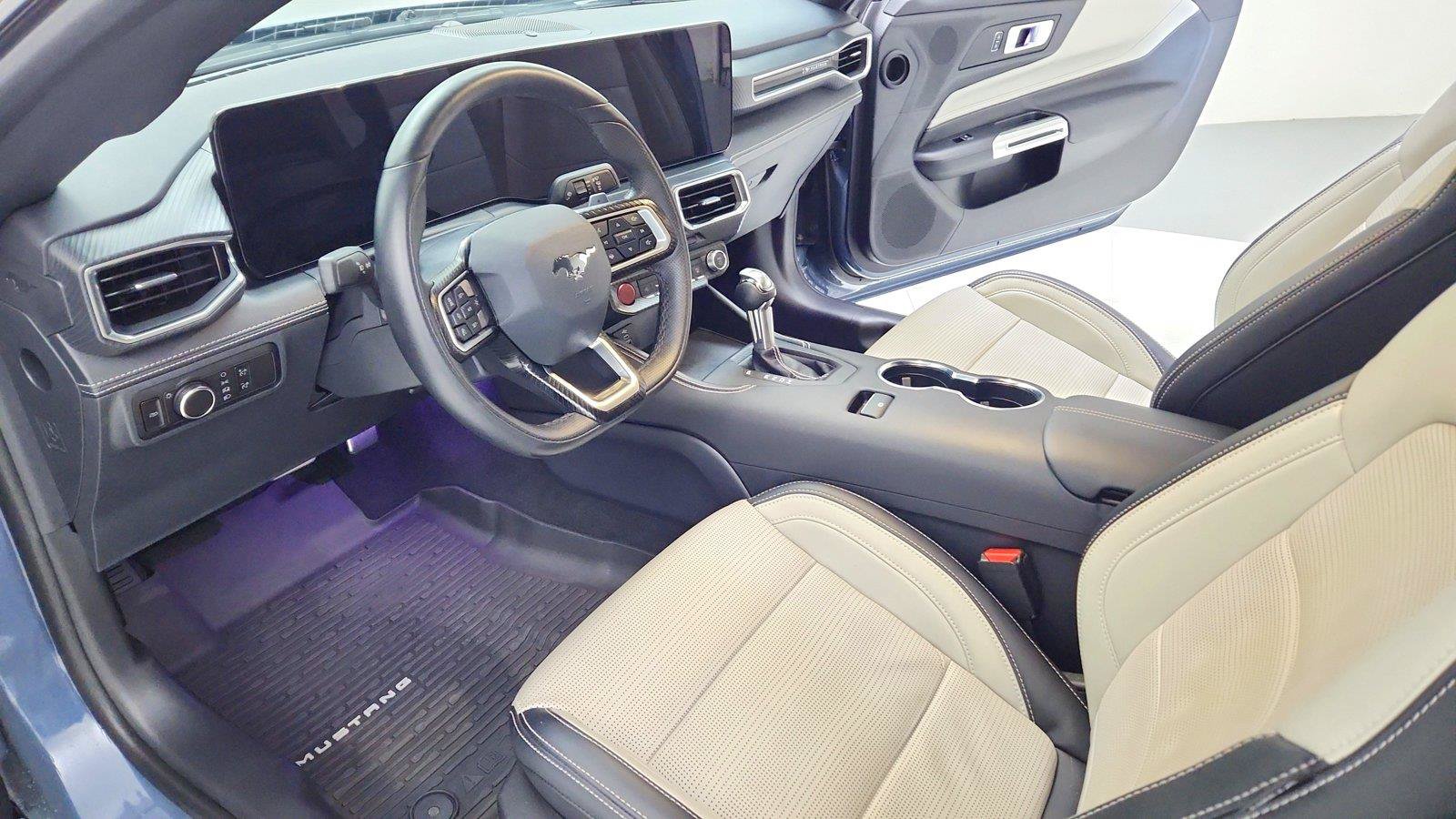 Used 2025 Ford Mustang GT Premium RWD image 14